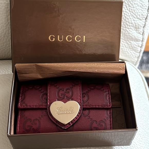 GUCCi 6 KEY HOLDER IN NEW CONDITION! - Picture 1 of 17